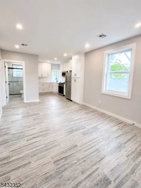 182 Belmont Ave #2 Unit 2 Haledon, NJ 07508