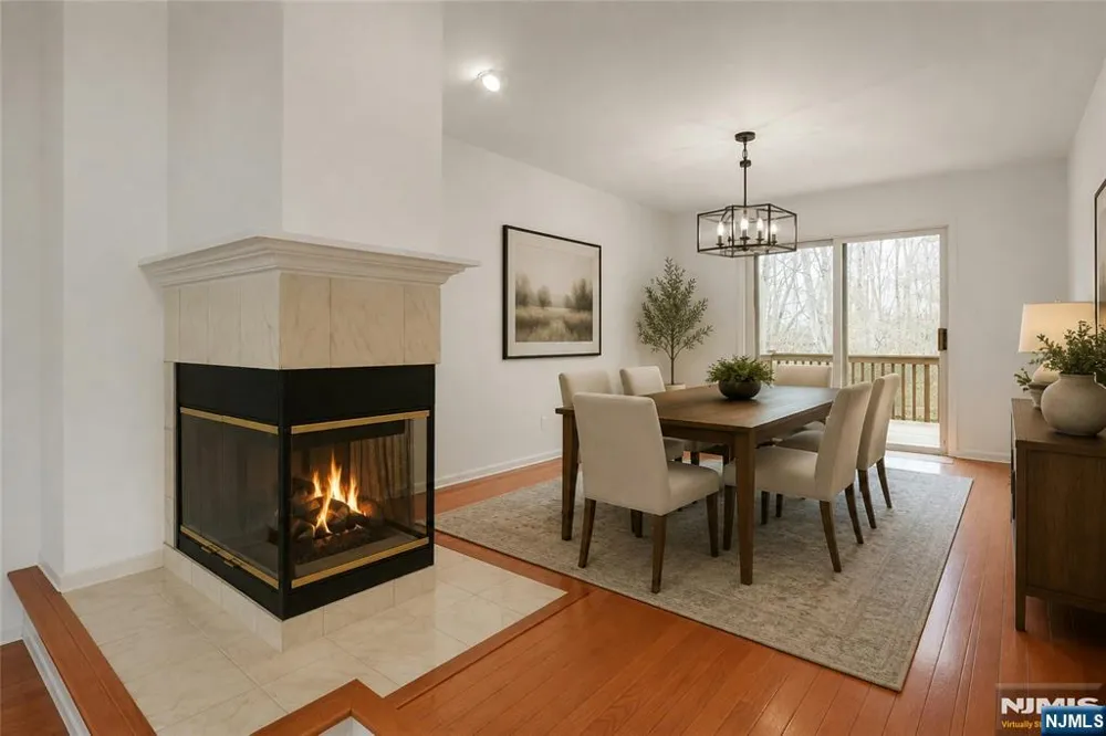 20 Lakeview Drive Old Tappan, NJ 07675