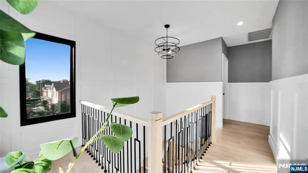 500 2nd A Palisades Park, NJ 07650