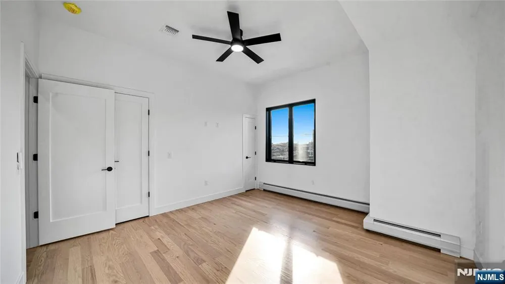 500 2nd A Palisades Park, NJ 07650