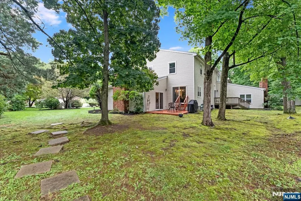 108 Saratoga Square Wayne, NJ 07470