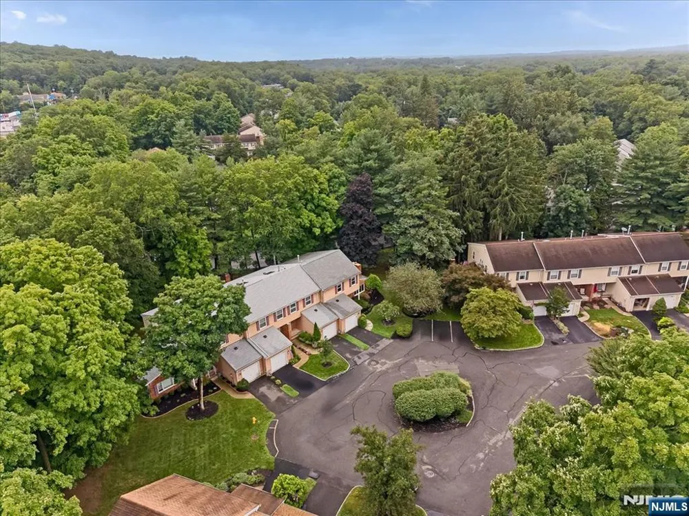 108 Saratoga Square Wayne, NJ 07470