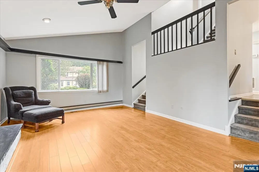 108 Saratoga Square Wayne, NJ 07470