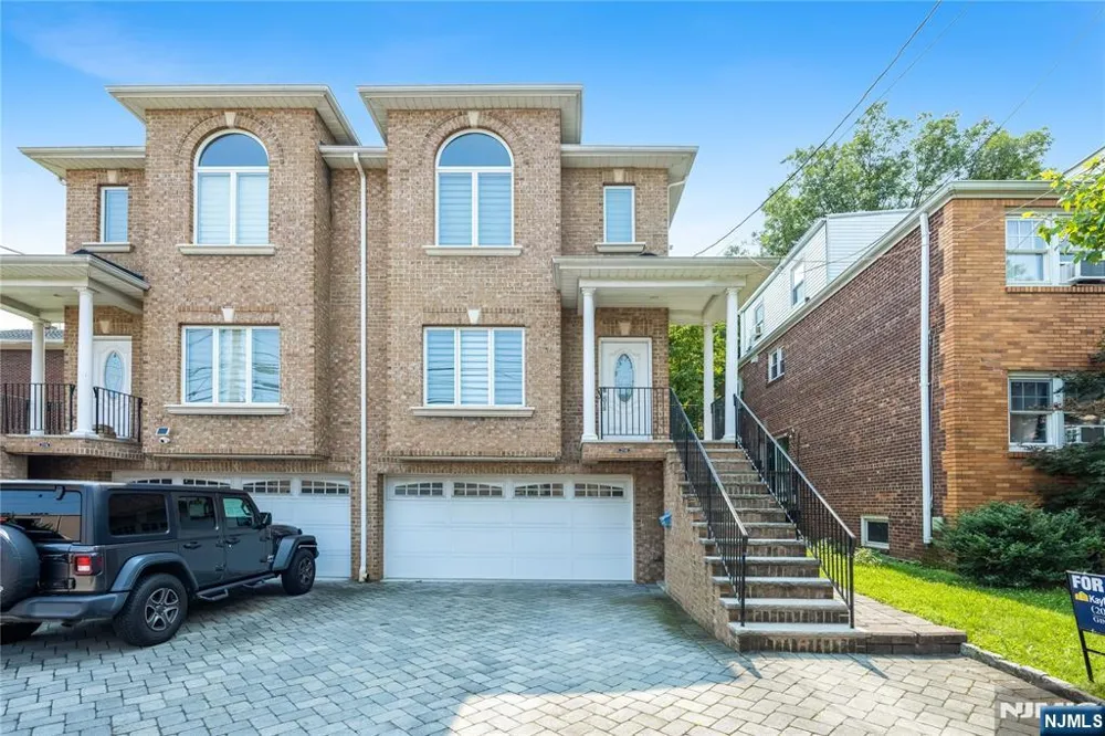 270 2nd Street Palisades Park, NJ 07650
