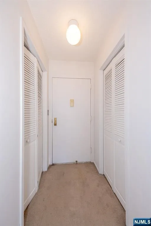 418 Harmon Cove Tower Secaucus, NJ 07094