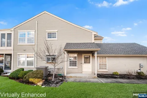 11 Rothwell Drive 11D