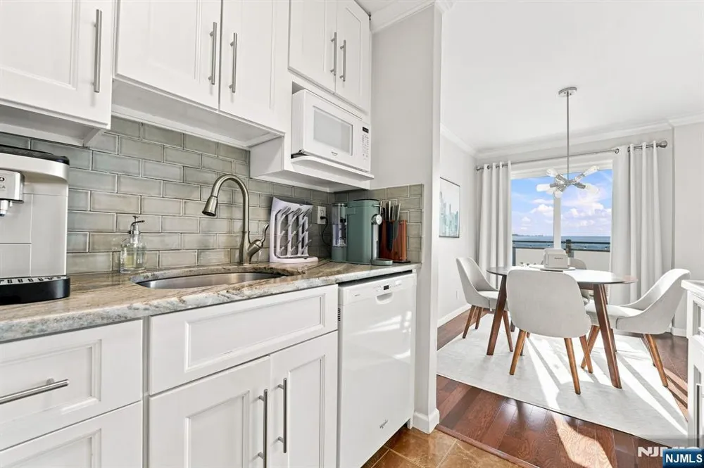 125 Prospect Avenue 18D Hackensack, NJ 07601
