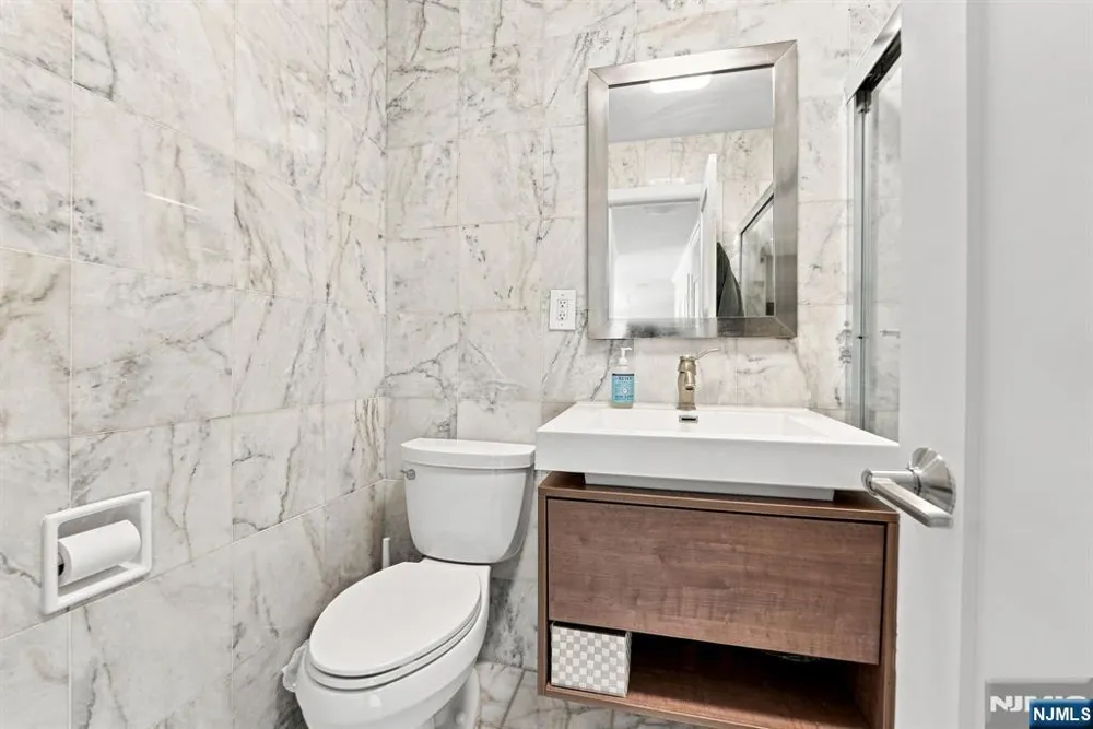 125 Prospect Avenue 18D Hackensack, NJ 07601