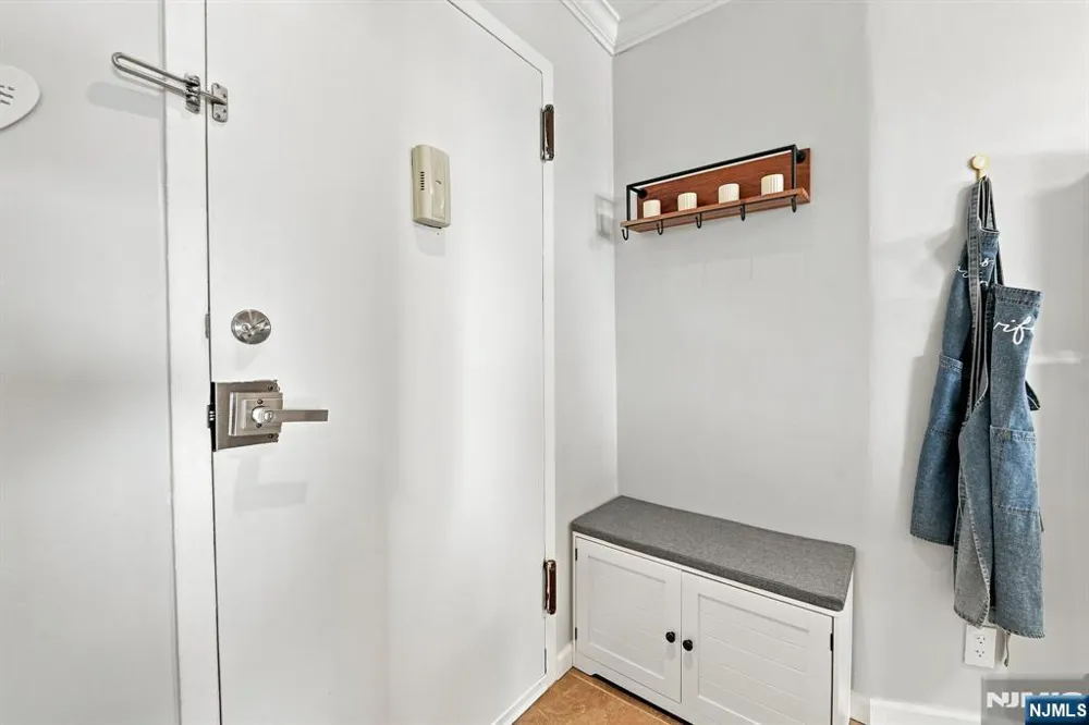 125 Prospect Avenue 18D Hackensack, NJ 07601