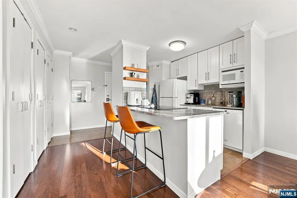 125 Prospect Avenue 18D Hackensack, NJ 07601