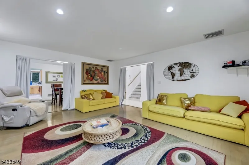 45 Kershner Pl Fair Lawn, NJ 07410