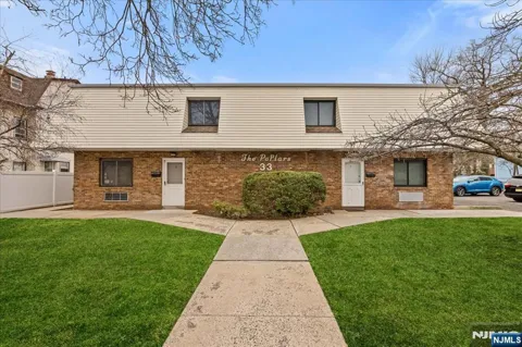 33 Poplar Avenue 8
