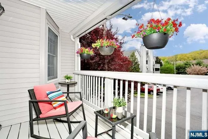101 Quartz Lane Paterson, NJ 07501