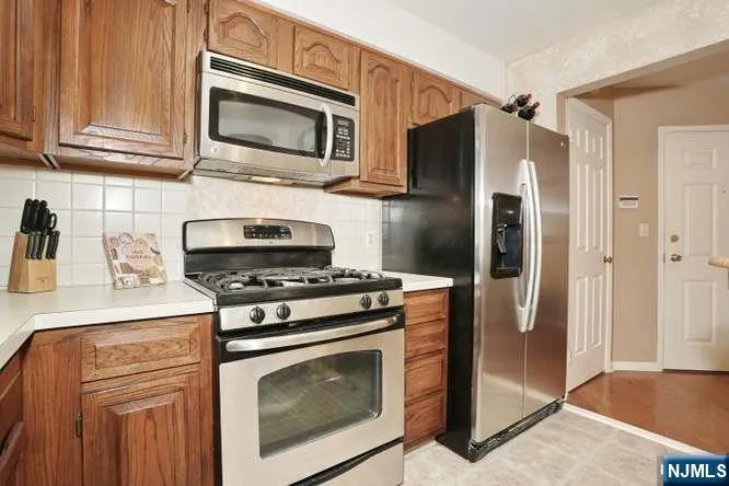 101 Quartz Lane Paterson, NJ 07501