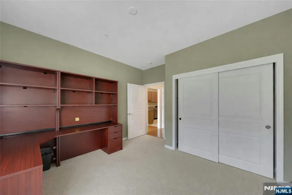 2202 Warrens Way Wanaque, NJ 07465