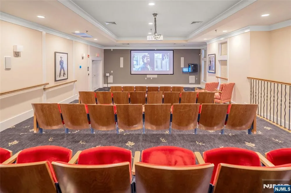 2202 Warrens Way Wanaque, NJ 07465