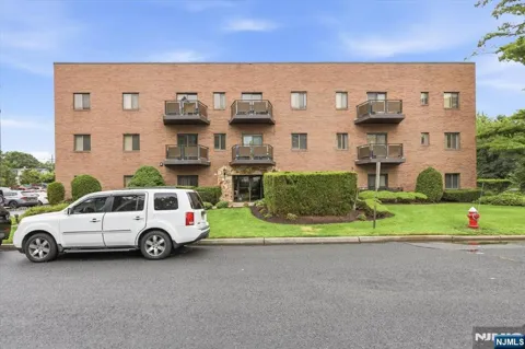 279 Clark Street A15