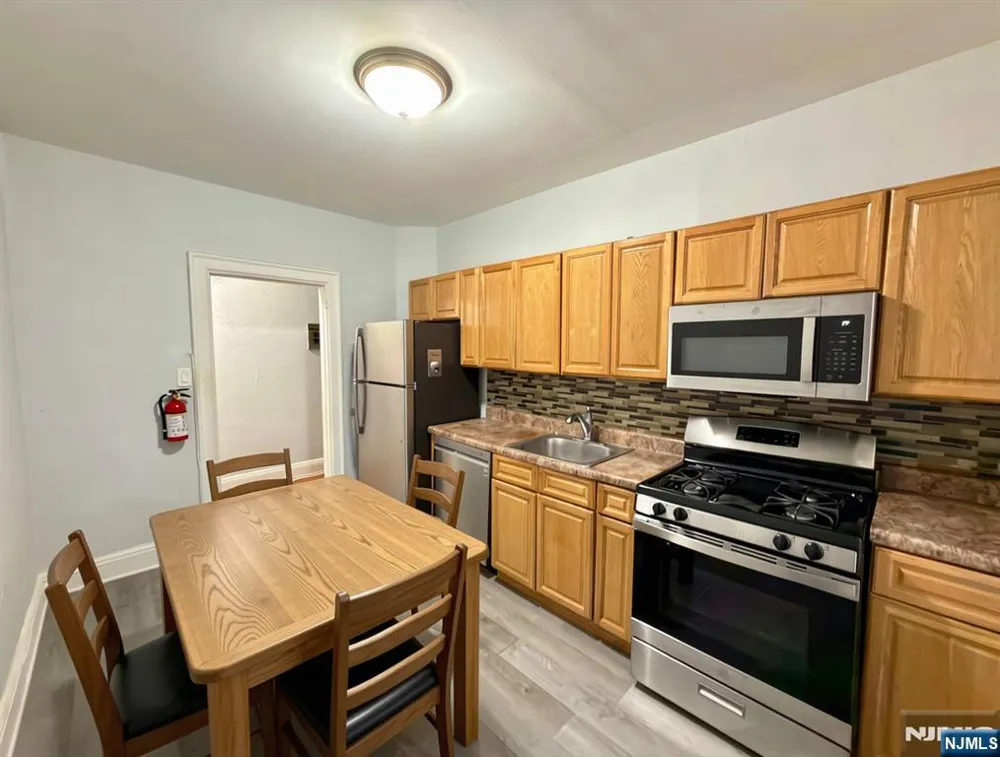 7435 Boulevard 309 North Bergen, NJ 07047