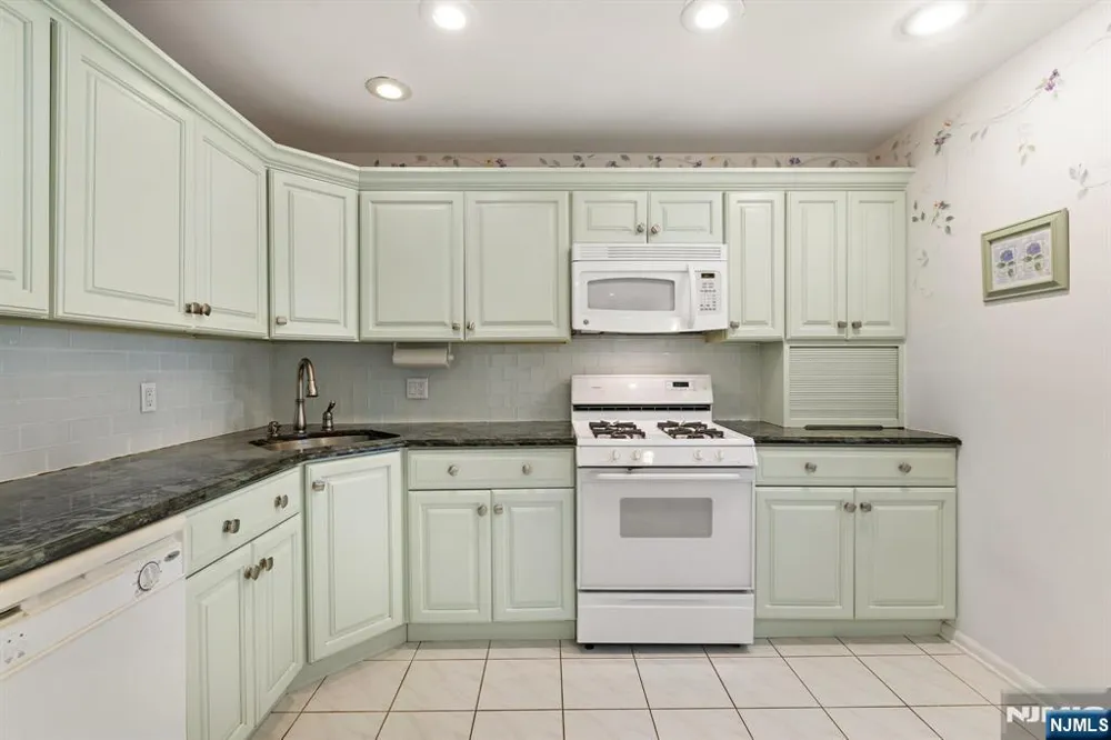 675 Raritan Road 6 Clark, NJ 07066