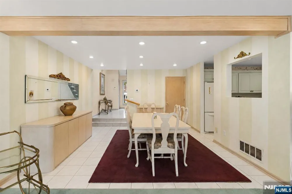 675 Raritan Road 6 Clark, NJ 07066