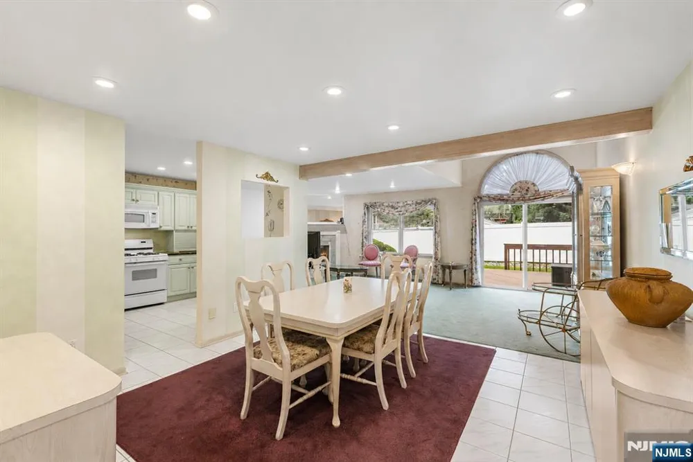 675 Raritan Road 6 Clark, NJ 07066