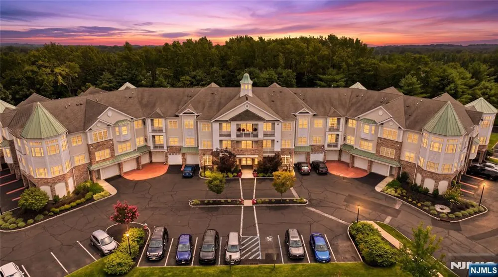 5215 Falston Circle 5215 Old Bridge, NJ 08857