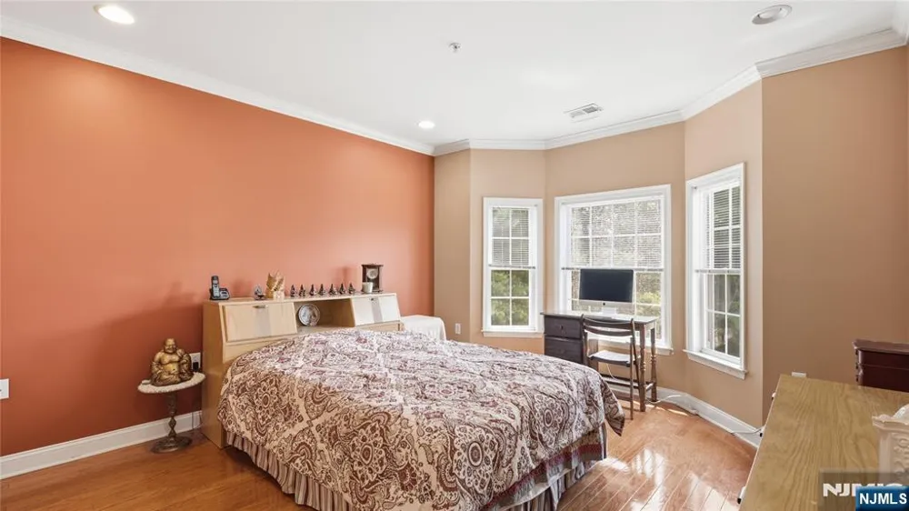 5215 Falston Circle 5215 Old Bridge, NJ 08857