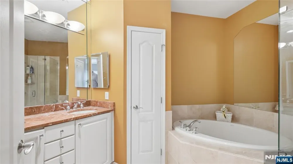 5215 Falston Circle 5215 Old Bridge, NJ 08857