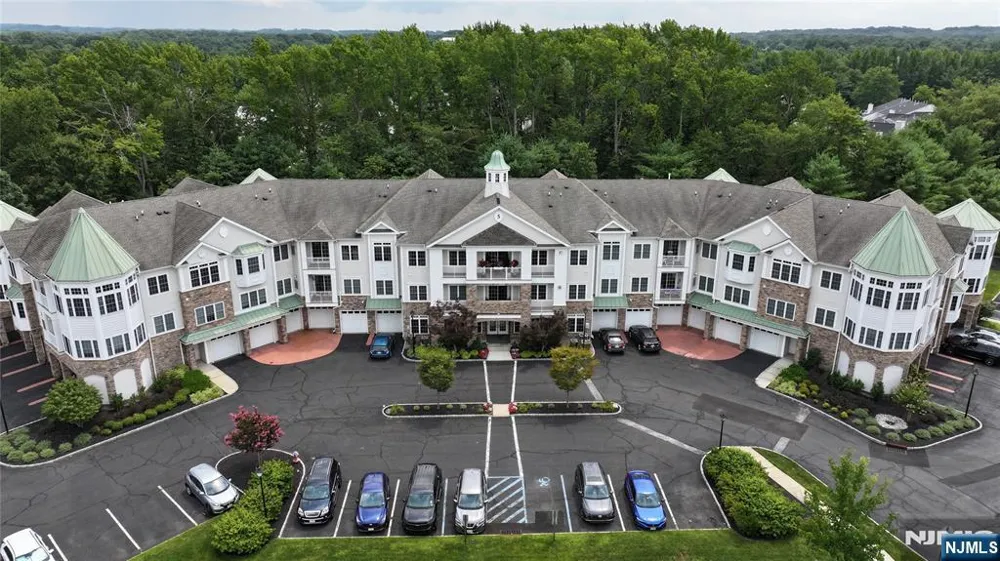 5215 Falston Circle 5215 Old Bridge, NJ 08857