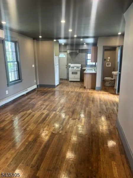 50 Stuyvesant Ave Newark City, NJ 07106