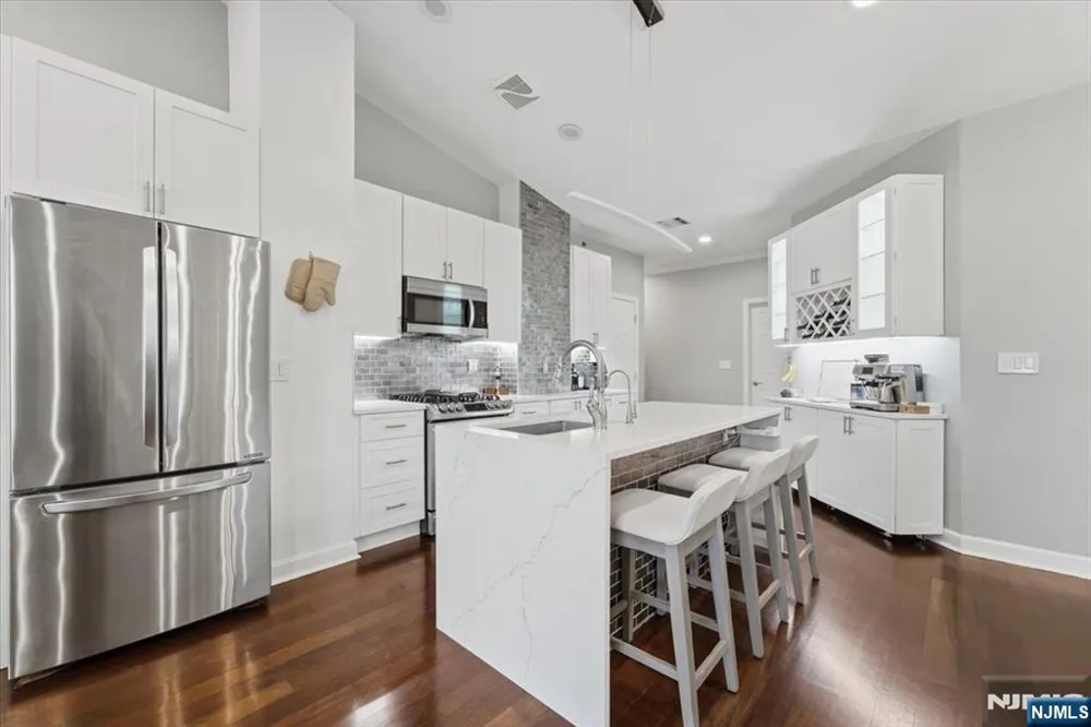 620 38th Street 205 Union City, NJ 07087