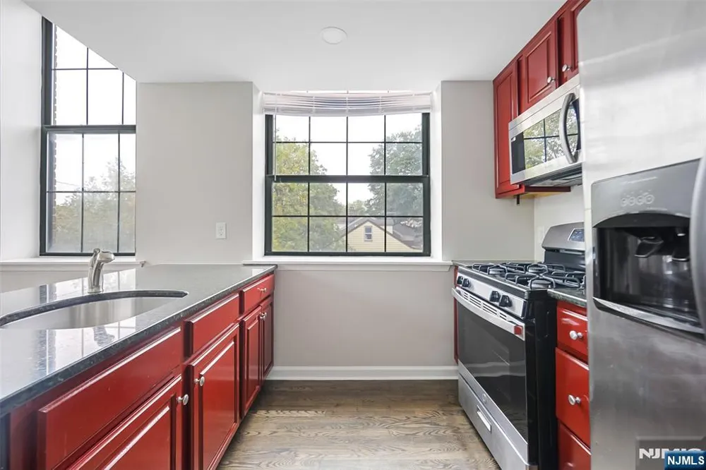 105 -111 Marion Street 18 Paterson, NJ 07522