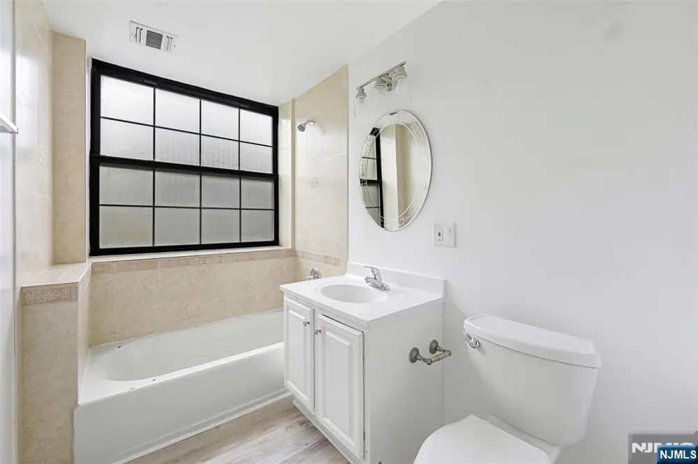 105 -111 Marion Street 18 Paterson, NJ 07522