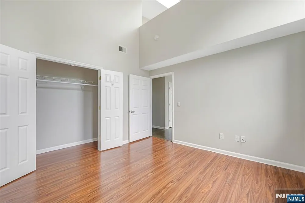 105 -111 Marion Street 18 Paterson, NJ 07522