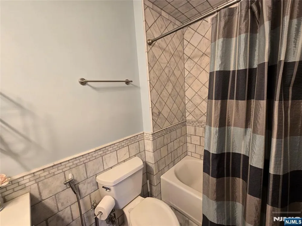 255 Laird Avenue 2 Cliffside Park, NJ 07010