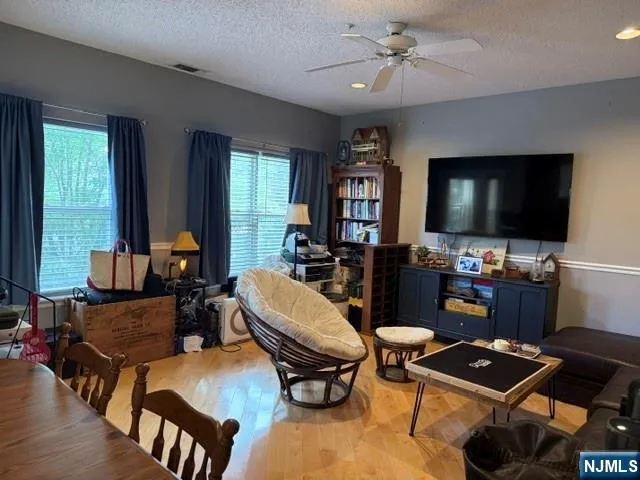 312 Brittany Drive Wayne, NJ 07470