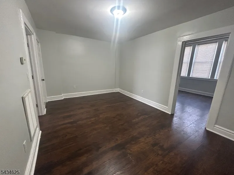 150 Stuyvesant Ave #1R Unit 1R Newark City, NJ 07106