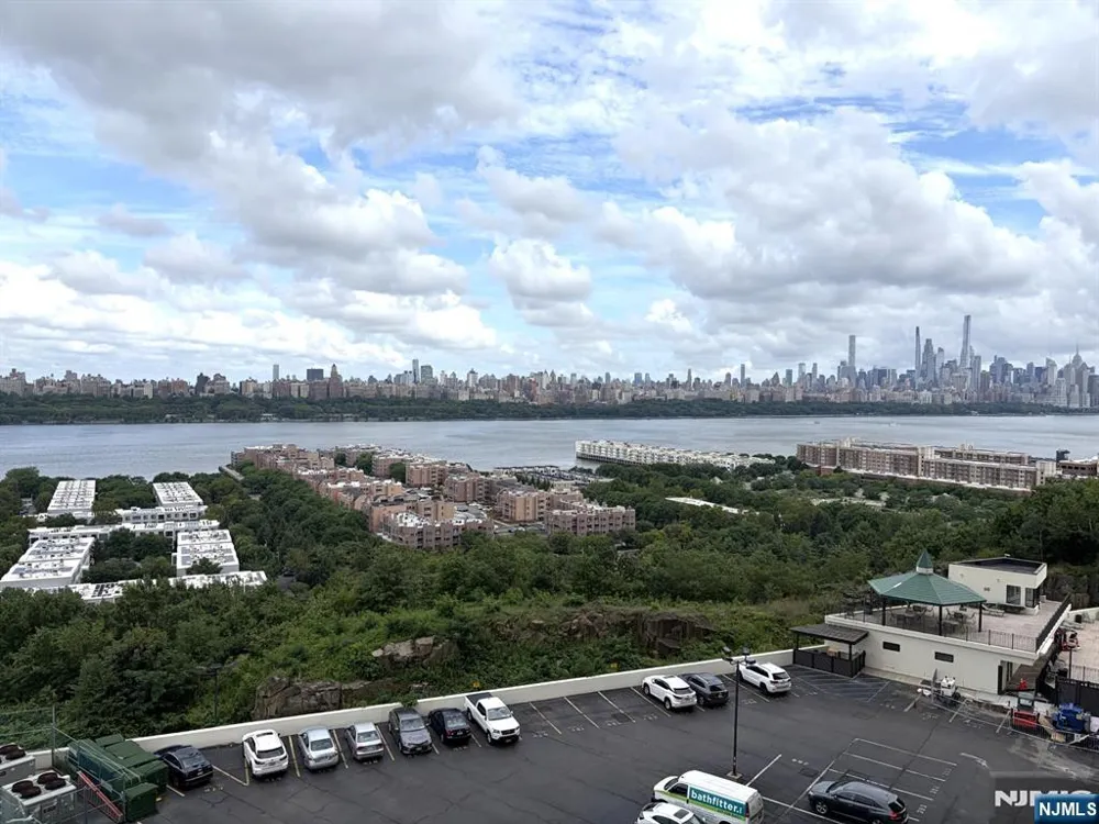 250 Gorge Road 10 J Cliffside Park, NJ 07010