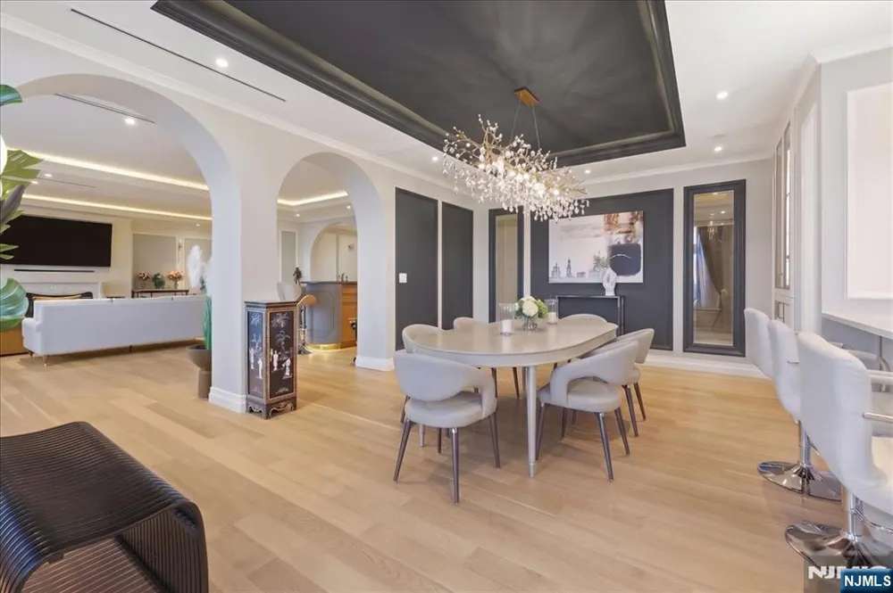 100 Carlyle Drive VG6 Cliffside Park, NJ 07010
