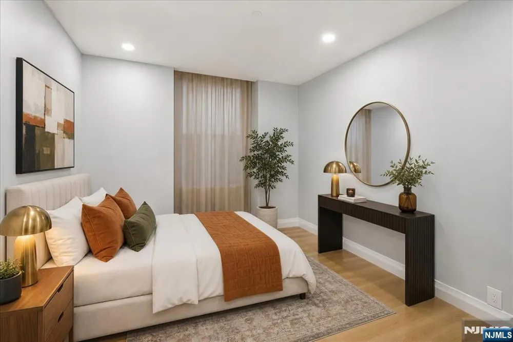 100 Carlyle Drive VG6 Cliffside Park, NJ 07010