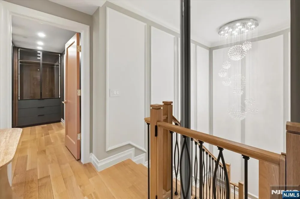 100 Carlyle Drive VG6 Cliffside Park, NJ 07010