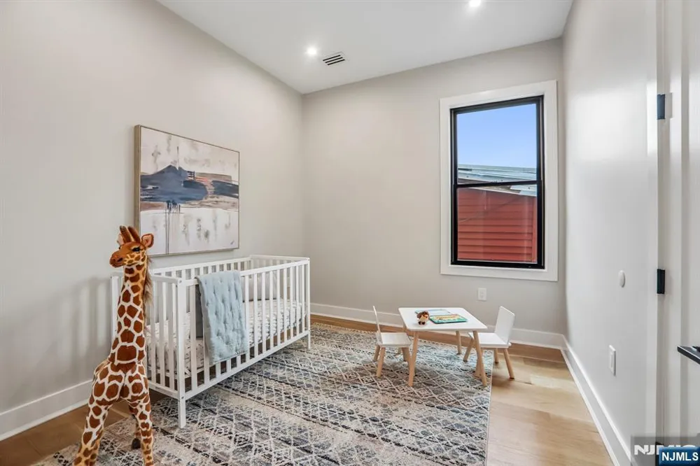 78 Zabriskie Street 3 Jersey City, NJ 07307