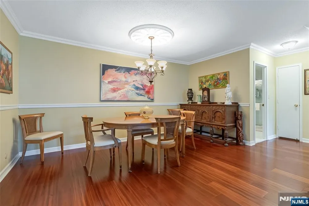 2 Claridge Drive 1NE Verona, NJ 07044