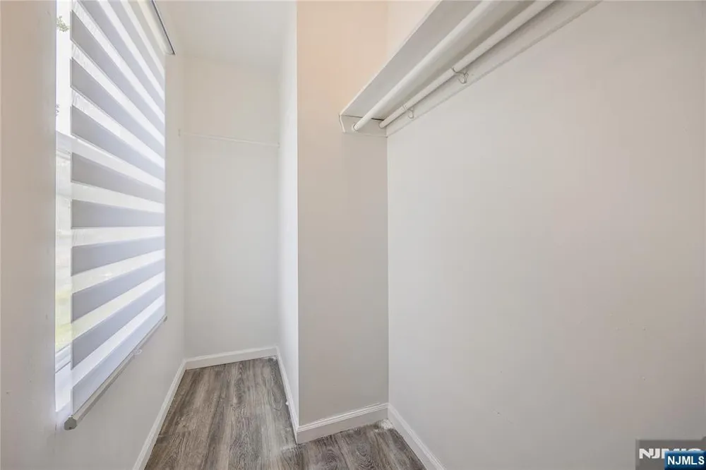 422 Halsted Street East Orange, NJ 07018