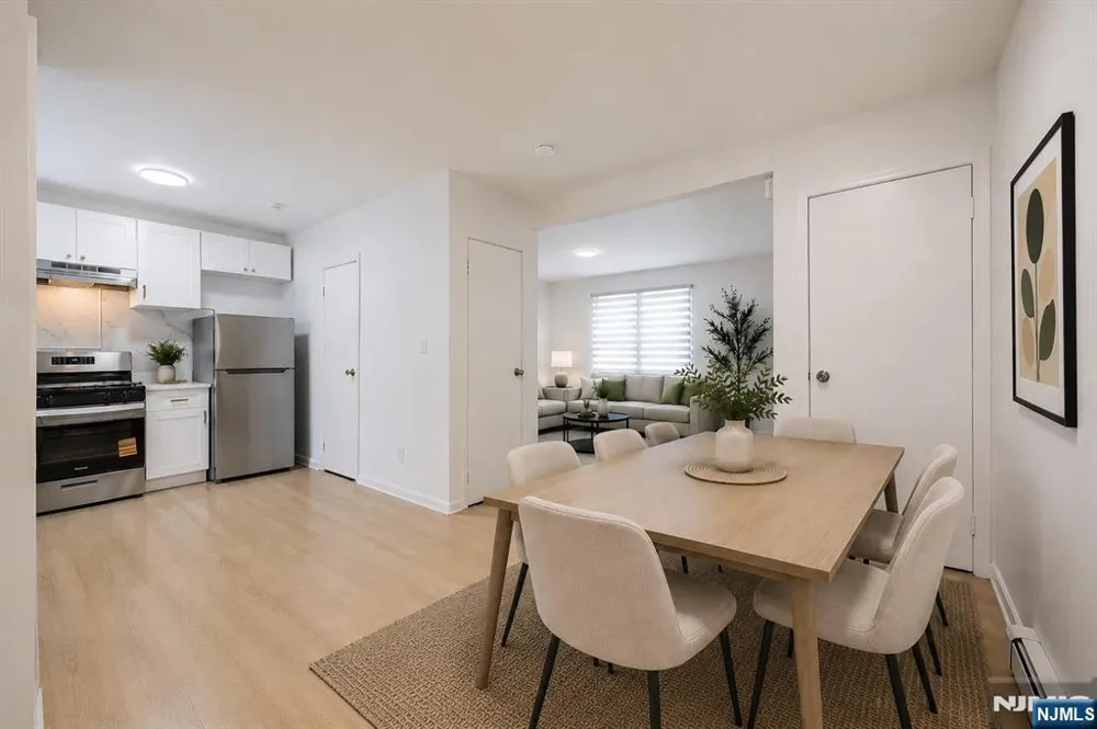 422 Halsted Street East Orange, NJ 07018