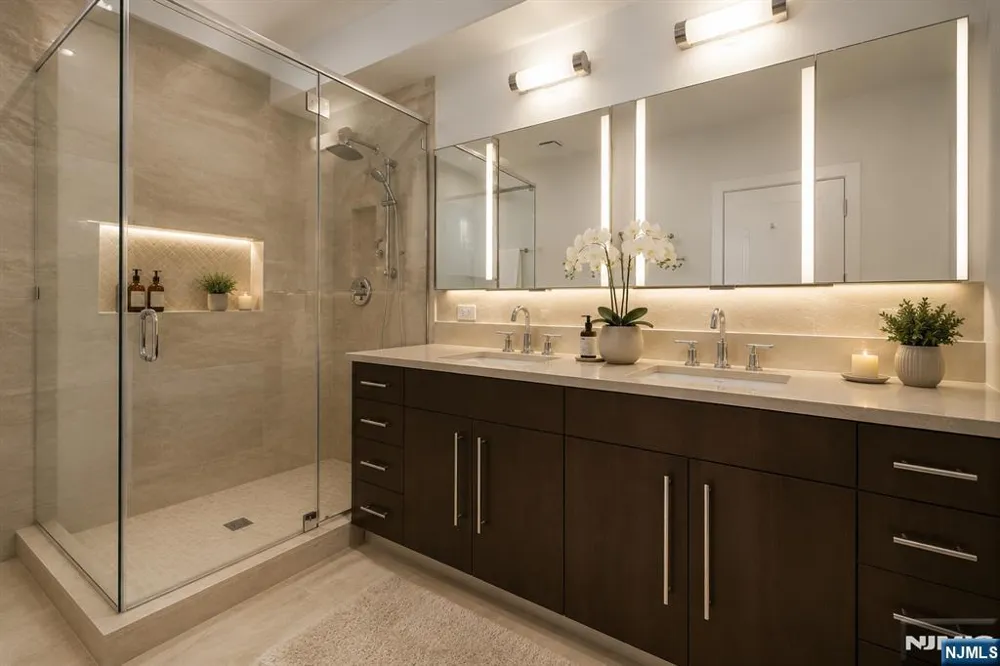 6 Vela Way Edgewater, NJ 07020
