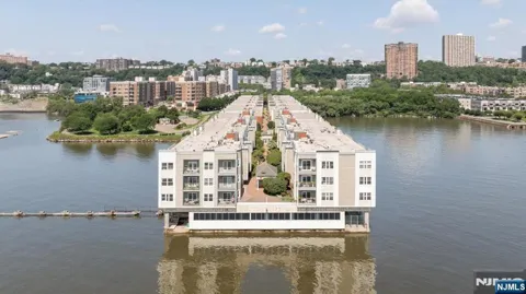 217 The Promenade
