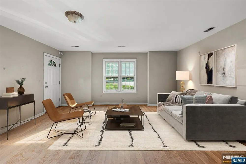20 Mulford Court C0025 Roseland, NJ 07068