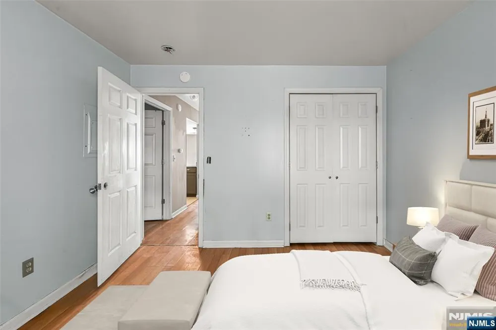 20 Mulford Court C0025 Roseland, NJ 07068