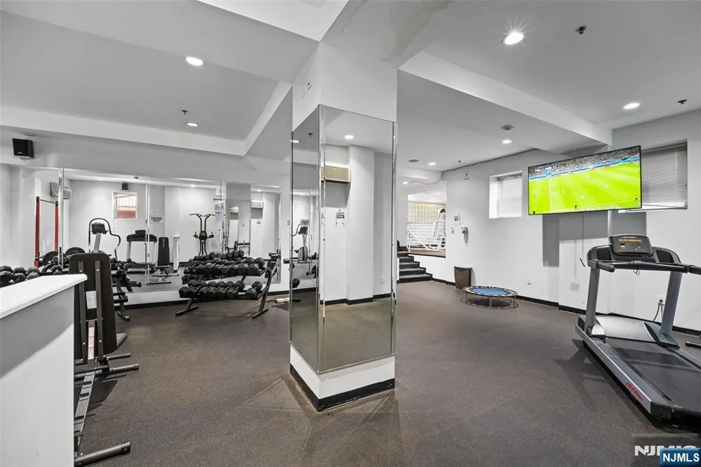 70 Munn Avenue 401 East Orange, NJ 07018